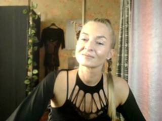 SoniaFlirty