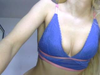 CarlyDarvin1