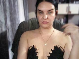Ella585