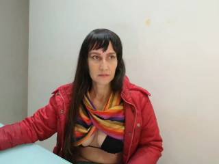 LaraDonavan