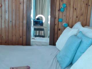 MilfNextDoor
