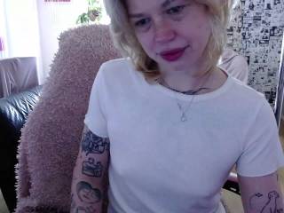 LolaHorny