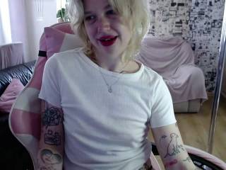 LolaHorny