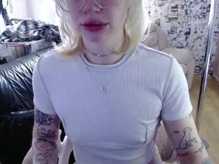 LolaHorny