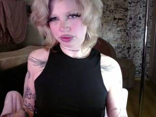 LolaHorny