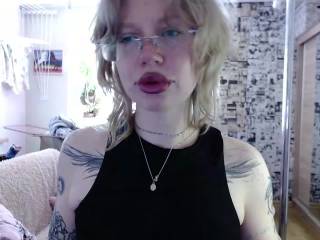 LolaHorny