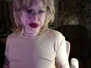 LolaHorny