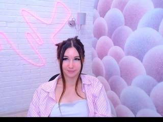 AnnyX
