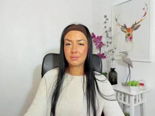 LauraCharm
